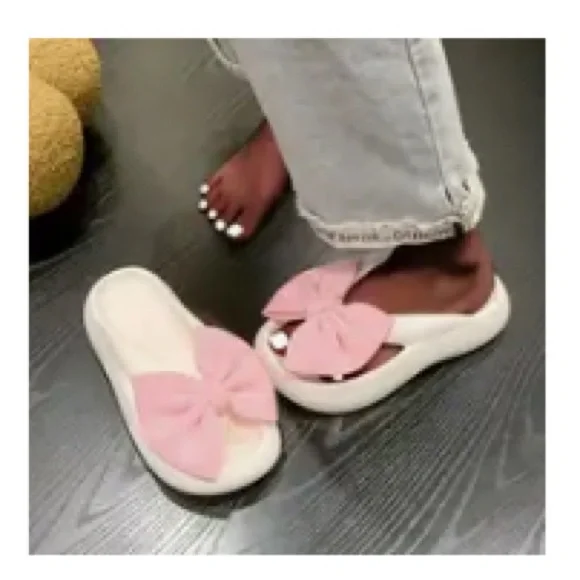 SHEIN Pink Bow Women's Slippers - Picture 1 of 7